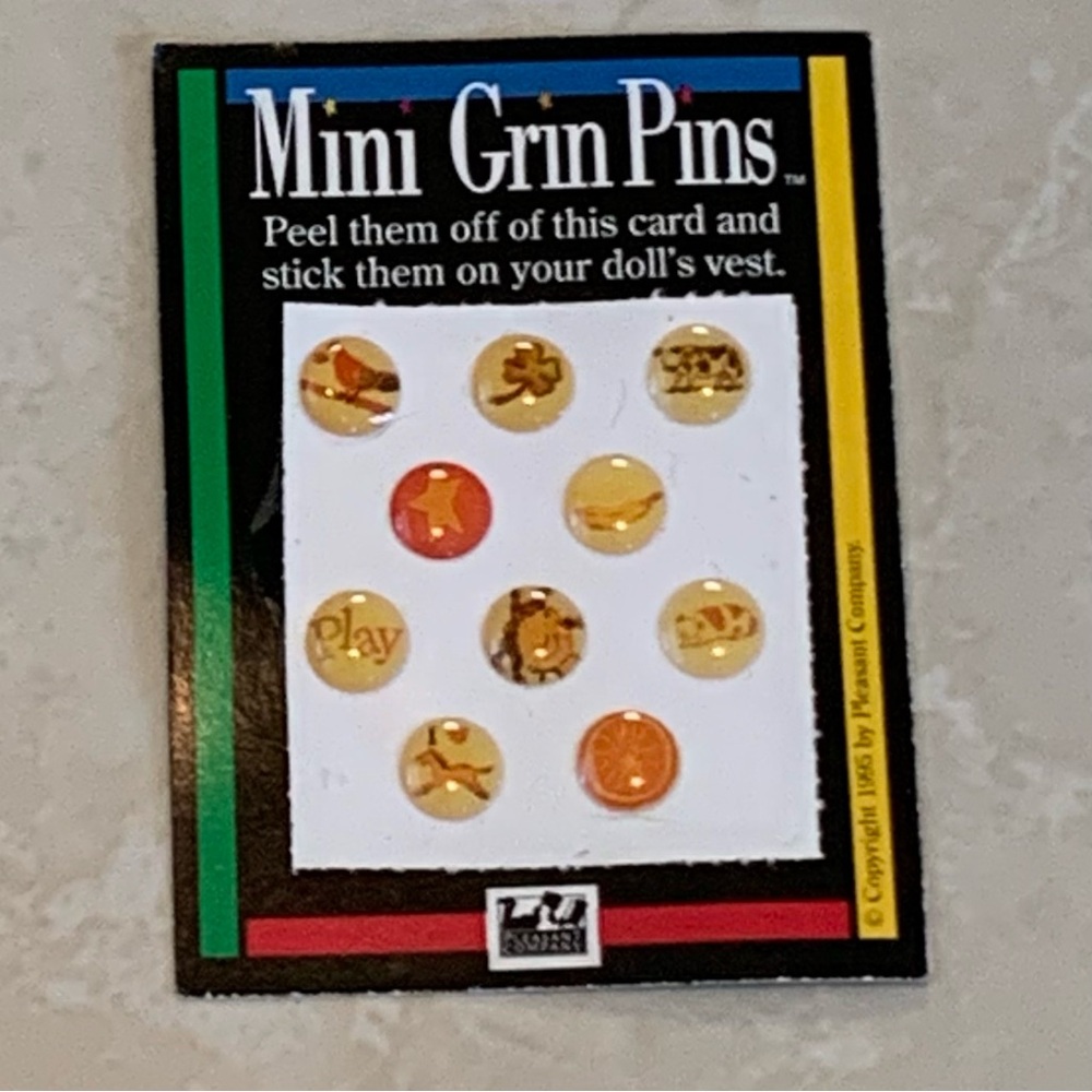 AMERICAN GIRL Mini Grin Pins Pleasant Company Colorful Collectible Doll Pins VTG - Picture 2 of 5